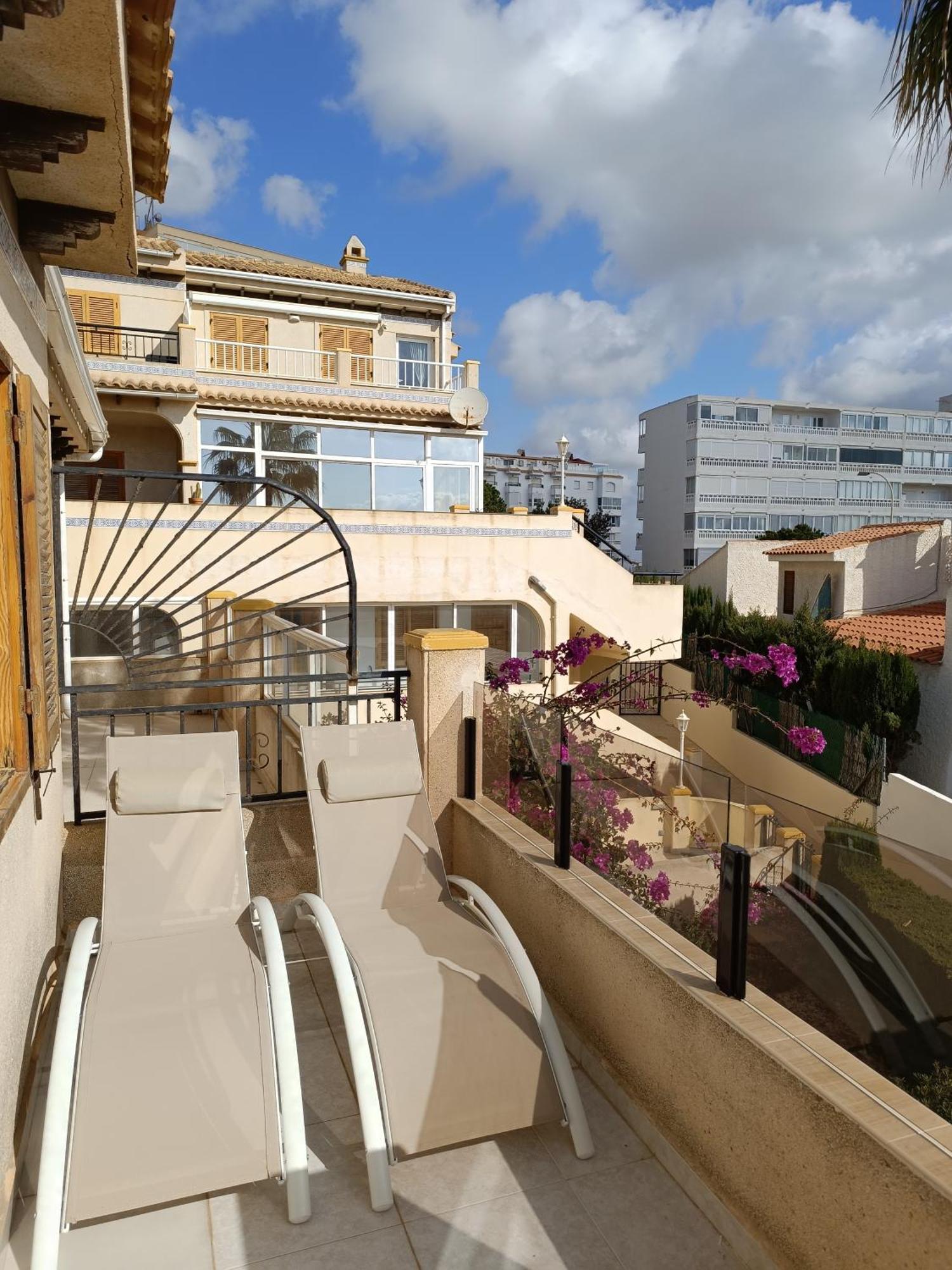 Rising Sun Apartment *